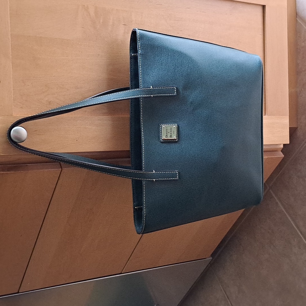 Dooney & Bourke